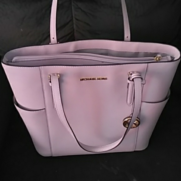 Michael Kors Handbags - Michael kor purse